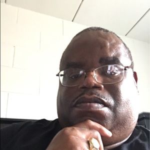 Meet your Posher, Claude. a